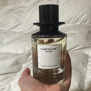 Zara Emotions Tubereuse Noir Fragrance